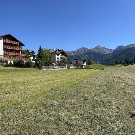 Ferienwohnungen Am Matinesweg Serfaus Exteriör bild