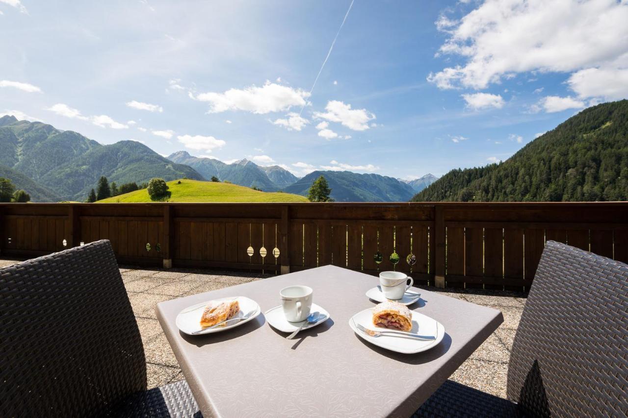 Ferienwohnungen Am Matinesweg Serfaus Exteriör bild
